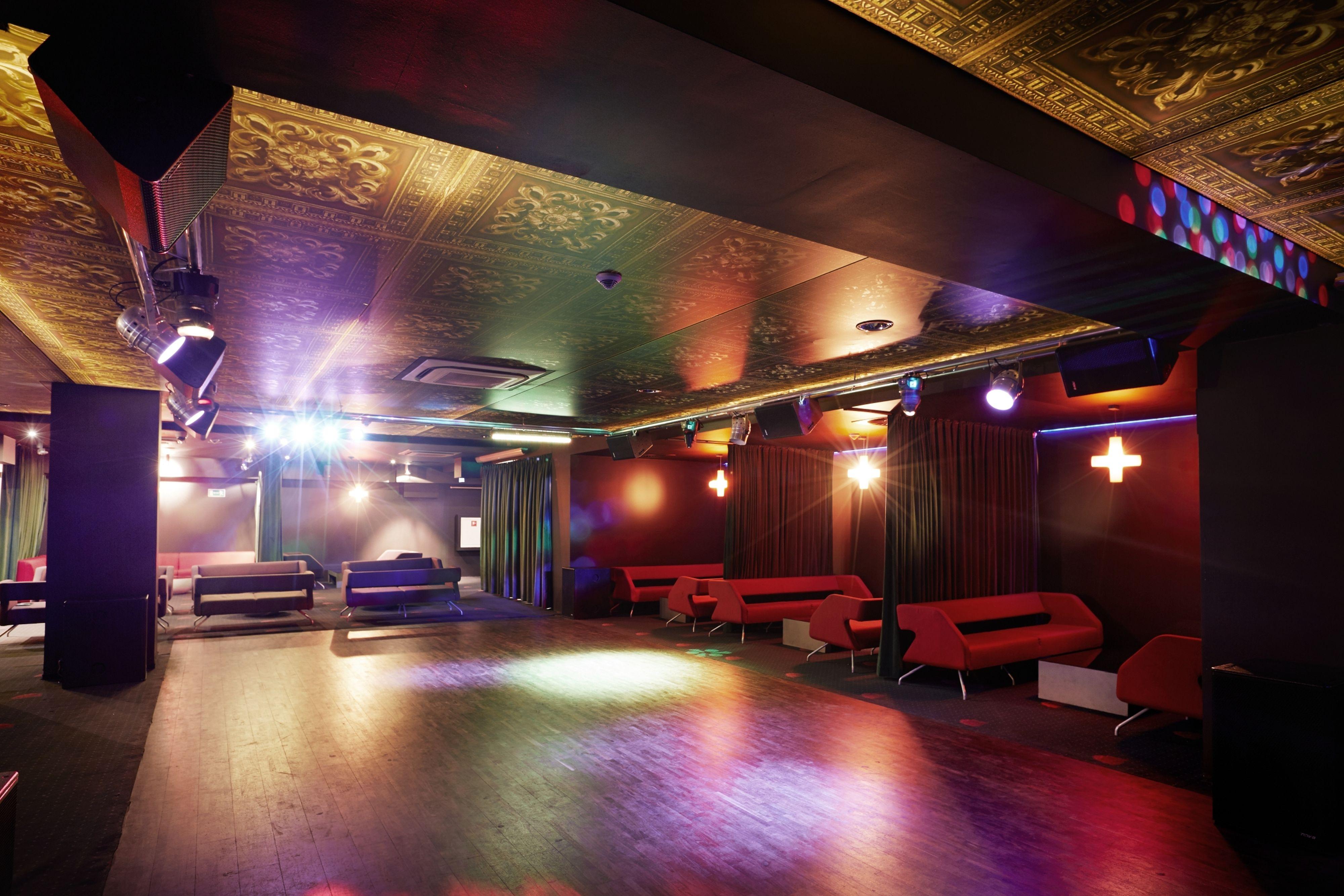 Marine Hotel By Zdrojowa Колобжег Экстерьер фото The interior of the nightclub